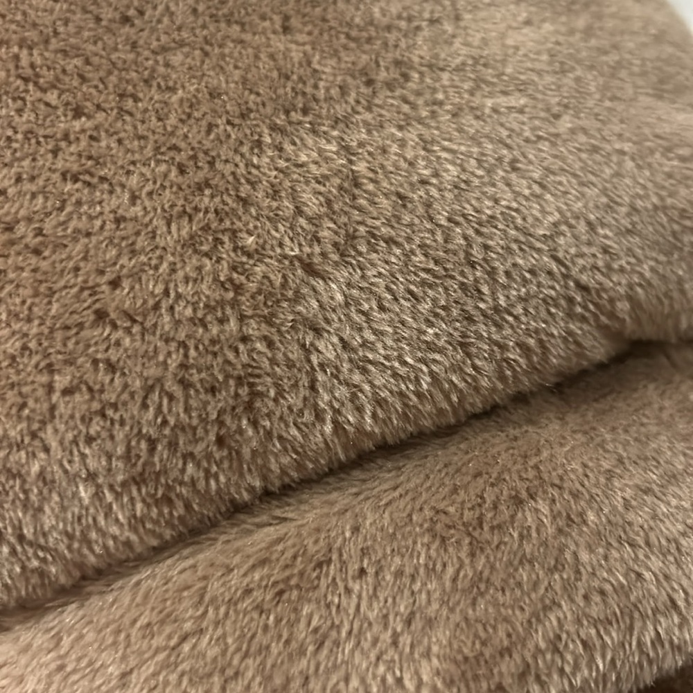 Huntington Home Royal Plush Blanket Full/Queen
NEW - Picture 3 of 5
